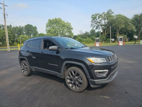 Used 2021 Jeep Compass Latitude w/ Sun and Sound Group AWD/4WD image 4