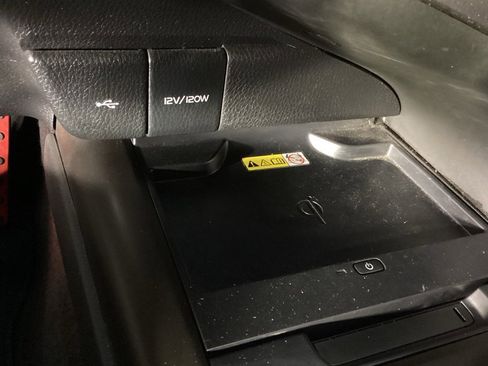 Used 2022 Toyota Camry XSE image 21