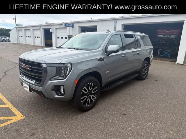 Used 2024 GMC Yukon XL AT4 w/ Technology Package AWD/4WD image 4