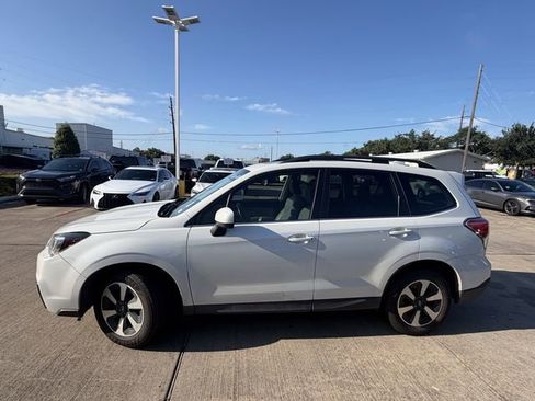 Used 2018 Subaru Forester 2.5i Limited AWD/4WD image 8