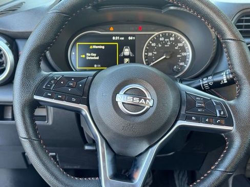 Used 2025 Nissan Versa SR w/ Trunk Package image 13