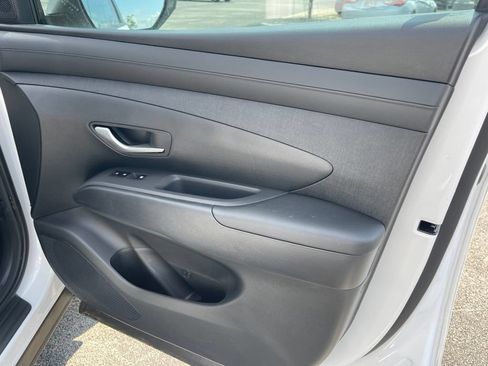 Certified 2025 Hyundai Tucson SEL AWD/4WD image 10