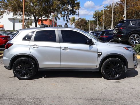 Used 2023 Mitsubishi Outlander Sport ES image 15