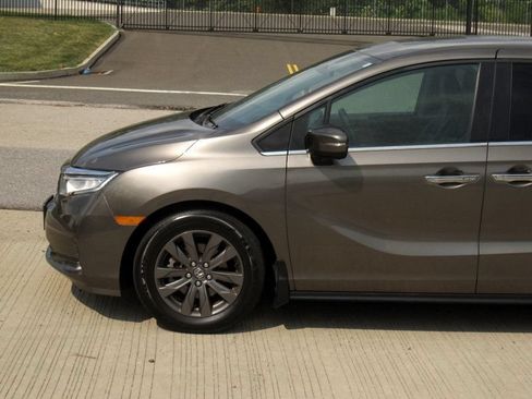 Used 2022 Honda Odyssey EX-L image 7
