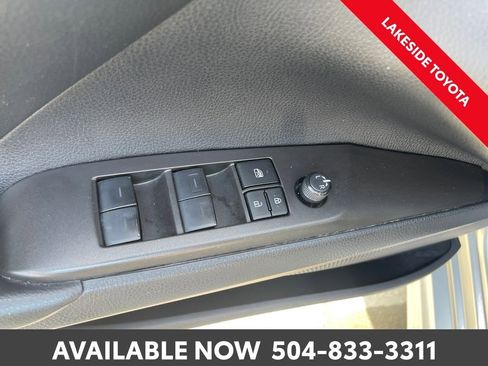 Used 2023 Toyota Camry SE image 22