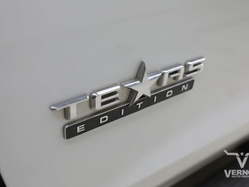 Used 2019 Chevrolet Silverado 1500 LTZ w/ LTZ Texas Edition RWD image 37