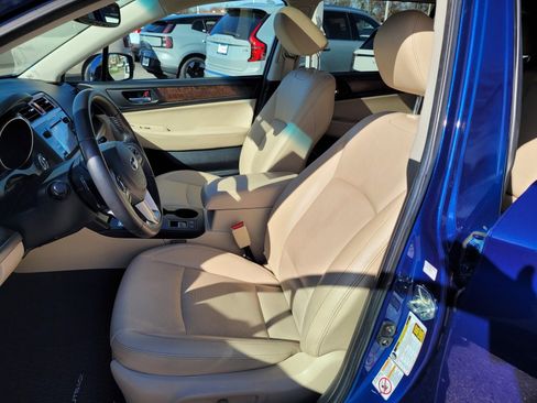 Used 2016 Subaru Outback 2.5i Limited image 12