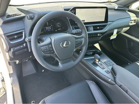 New 2026 Lexus UX 300h AWD image 7