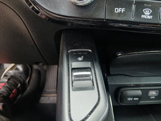 Certified 2024 Kia Telluride S w/ S Sunroof Package FWD image 20