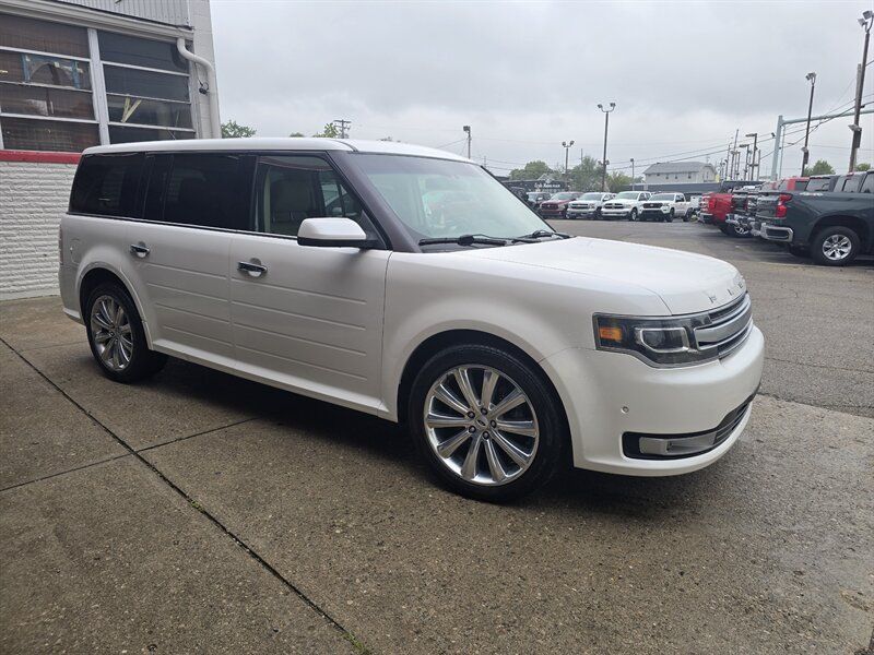 Used 2018 Ford Flex Limited w/ Equipment Group 303A AWD/4WD image 3