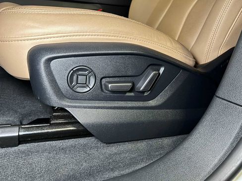 Used 2022 Audi Q8 Prestige image 29