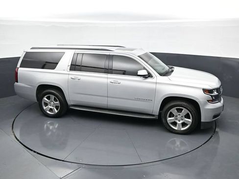 Used 2016 Chevrolet Suburban LT AWD/4WD image 37