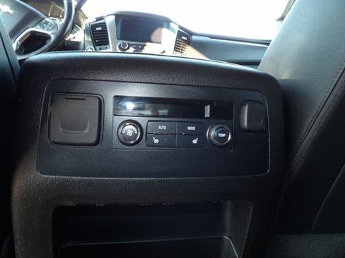 Used 2018 Chevrolet Tahoe LT w/ Luxury Package image 13