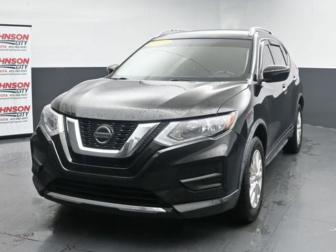 Used 2018 Nissan Rogue SV AWD/4WD image 4