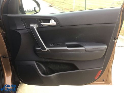 Used 2017 Kia Sportage LX image 21