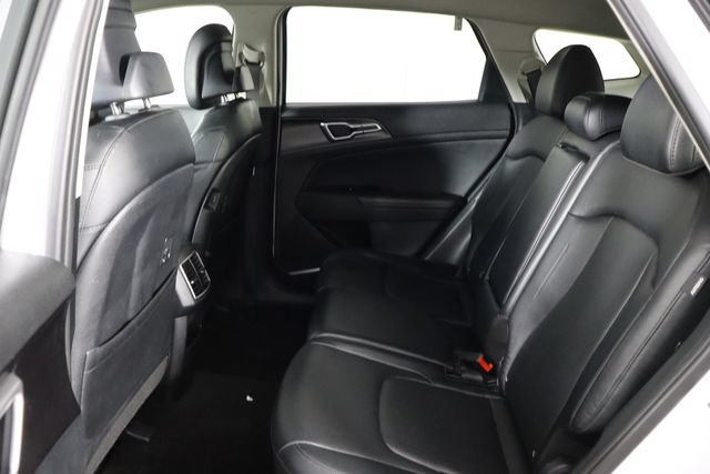 Certified 2025 Kia Sportage EX FWD image 16