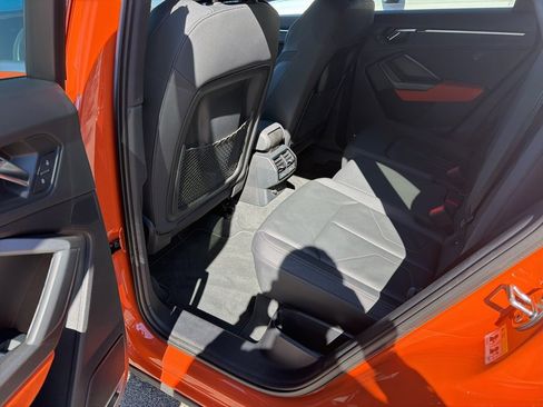 Used 2020 Audi Q3 2.0T Premium Plus w/ Premium Plus Package image 3