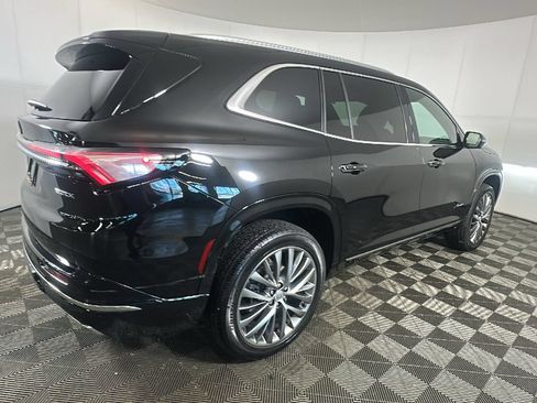 Used 2025 Buick Enclave Avenir w/ Trailering Package, 5000 lbs. FWD image 3