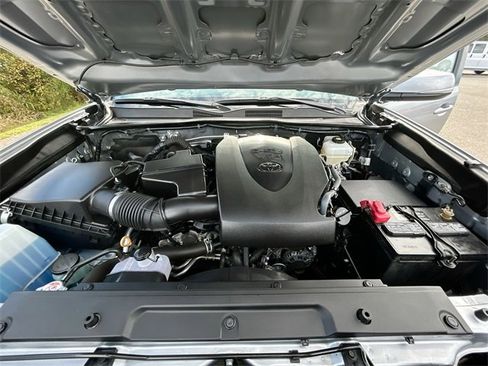Used 2020 Toyota Tacoma 4x4 Double Cab image 27