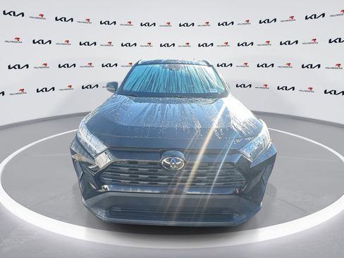 Used 2020 Toyota RAV4 LE image 3