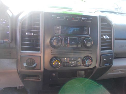 Used 2018 Ford F250 XL w/ Power Equipment Group image 12