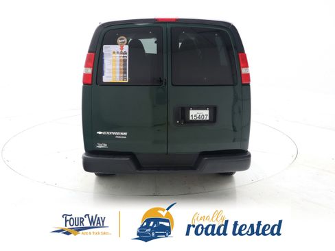Used 2015 Chevrolet Express 3500 LS image 5