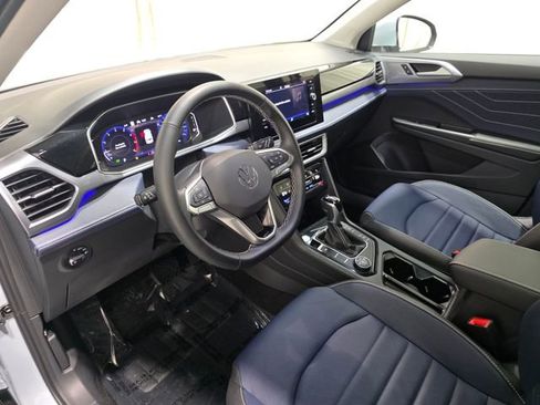 Used 2025 Volkswagen Taos SEL image 24