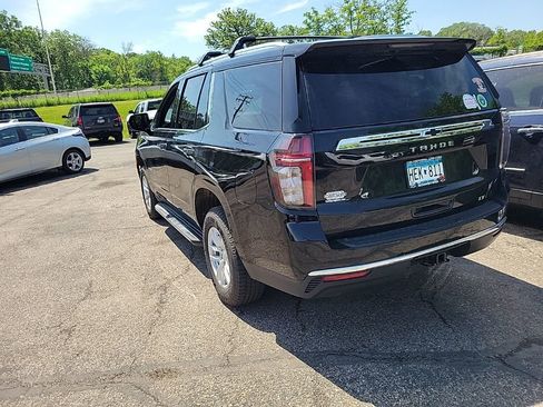 Used 2022 Chevrolet Tahoe LT w/ Luxury Package AWD/4WD image 16