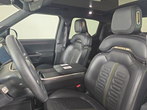 Used 2024 Rivian R1T Adventure AWD/4WD image 20