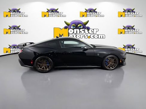 Used 2025 Ford Mustang Dark Horse image 4