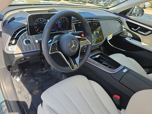 New 2026 Mercedes-Benz E 350 4MATIC Sedan image 16