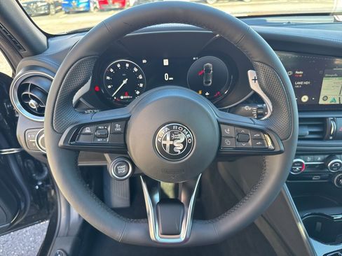 New 2025 Alfa Romeo Giulia AWD image 15