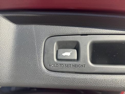 Used 2025 Honda CR-V Sport Touring image 17