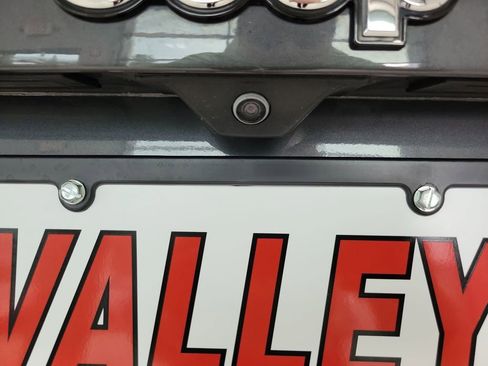 Used 2023 Jeep Renegade Limited image 21