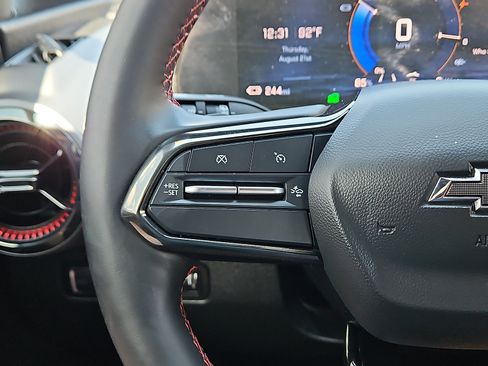 Used 2024 Chevrolet Equinox EV RS image 18