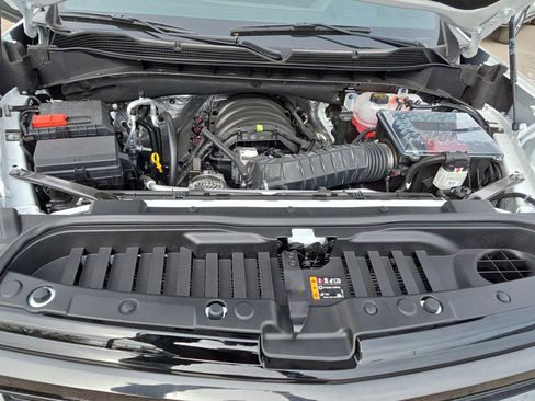 New 2026 Chevrolet Silverado 1500 ZR2 w/ LPO, Dark Essentials Package image 32