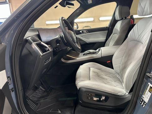 Used 2025 BMW X7 xDrive40i image 23