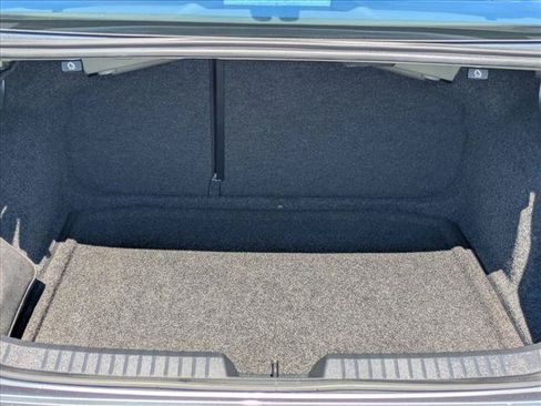 Used 2021 Volkswagen Jetta SE w/ SE Cold Weather Package FWD image 5