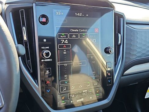 Certified 2025 Subaru Forester Limited image 17