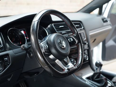 Used 2017 Volkswagen GTI S image 37