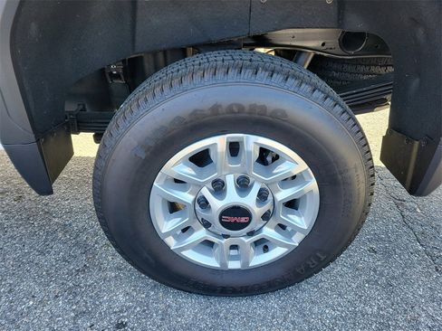 New 2025 GMC Sierra 2500 SLE w/ SLE Convenience Package image 6