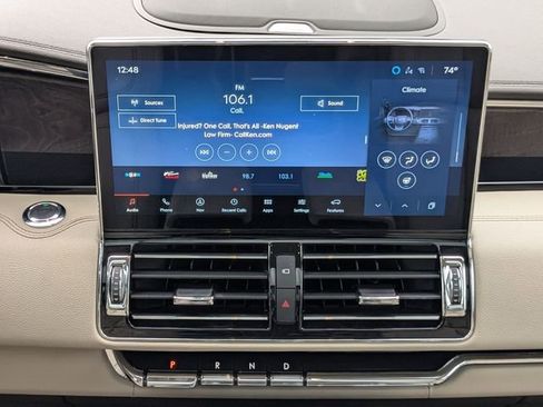 Used 2023 Lincoln Navigator Reserve image 19