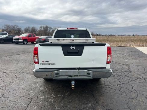 Used 2013 Nissan Frontier S image 5
