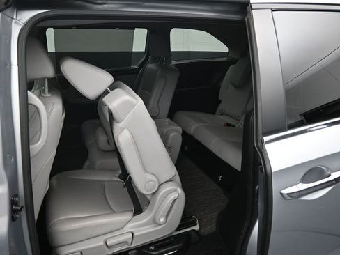 Certified 2023 Honda Odyssey Touring image 36