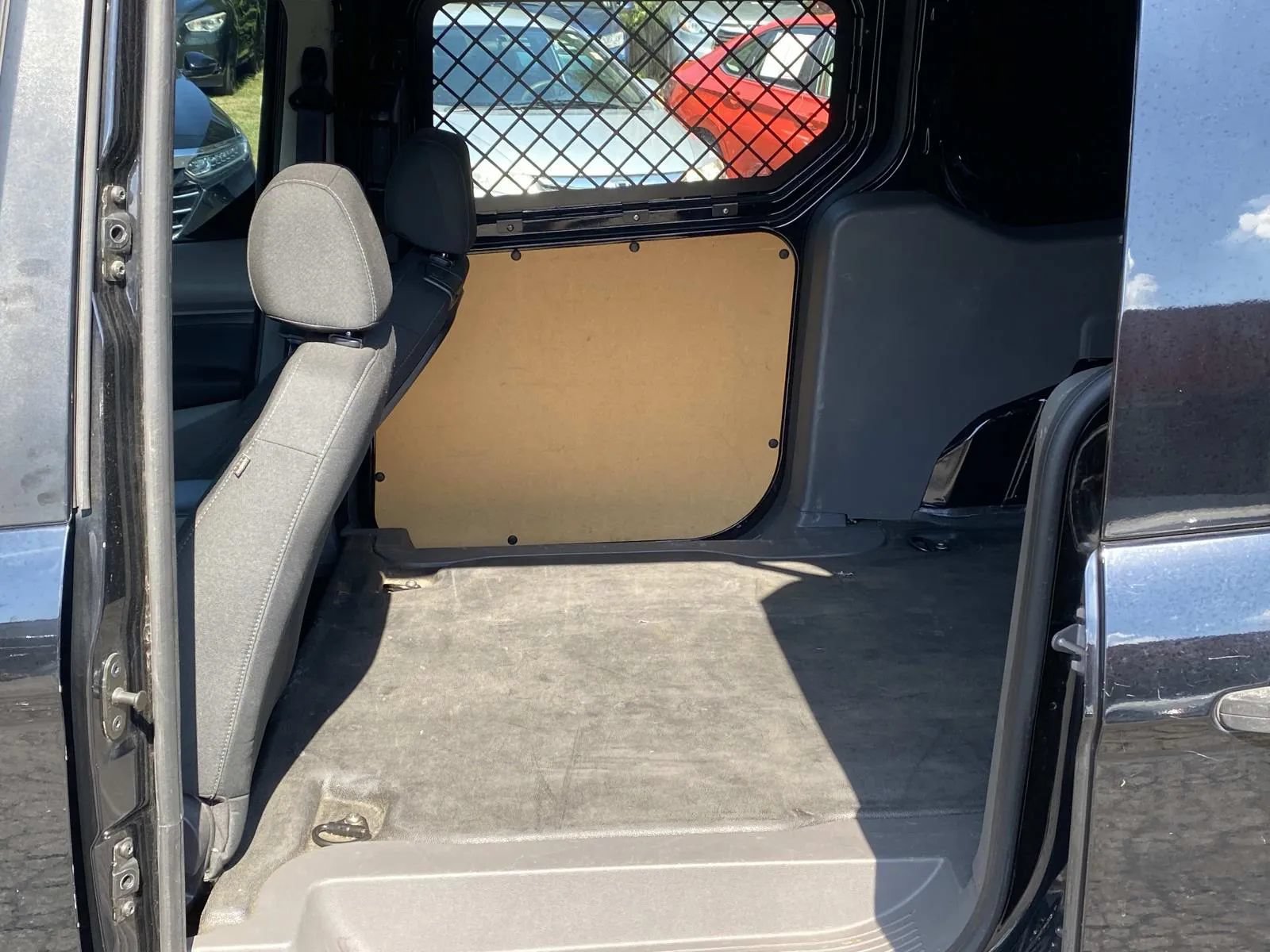 Used 2019 Ford Transit Connect XLT FWD image 12