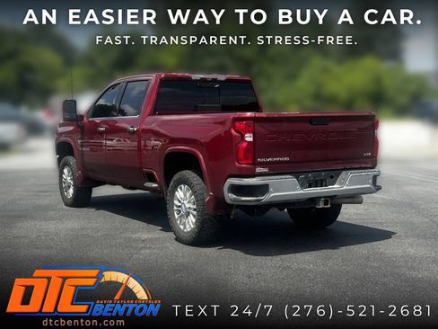 Used 2020 Chevrolet Silverado 2500 LTZ w/ LTZ Premium Package AWD/4WD image 7