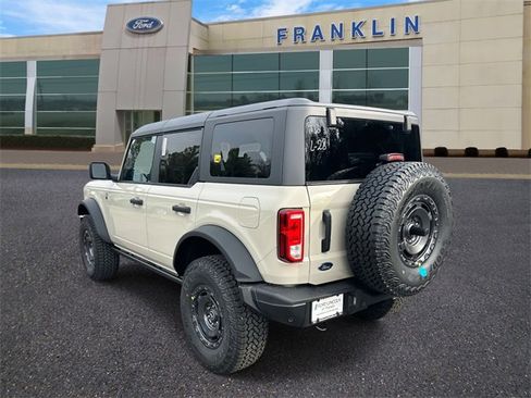 New 2025 Ford Bronco Big Bend w/ Black Diamond Package image 5
