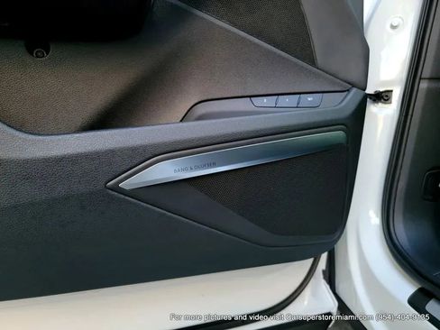 Used 2021 Audi e-tron Premium Plus w/ Premium Plus Package image 39