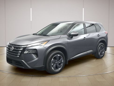 Certified 2025 Nissan Rogue SV AWD/4WD image 3