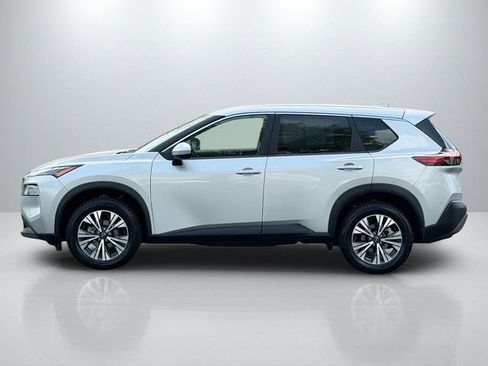 Used 2023 Nissan Rogue SV image 4